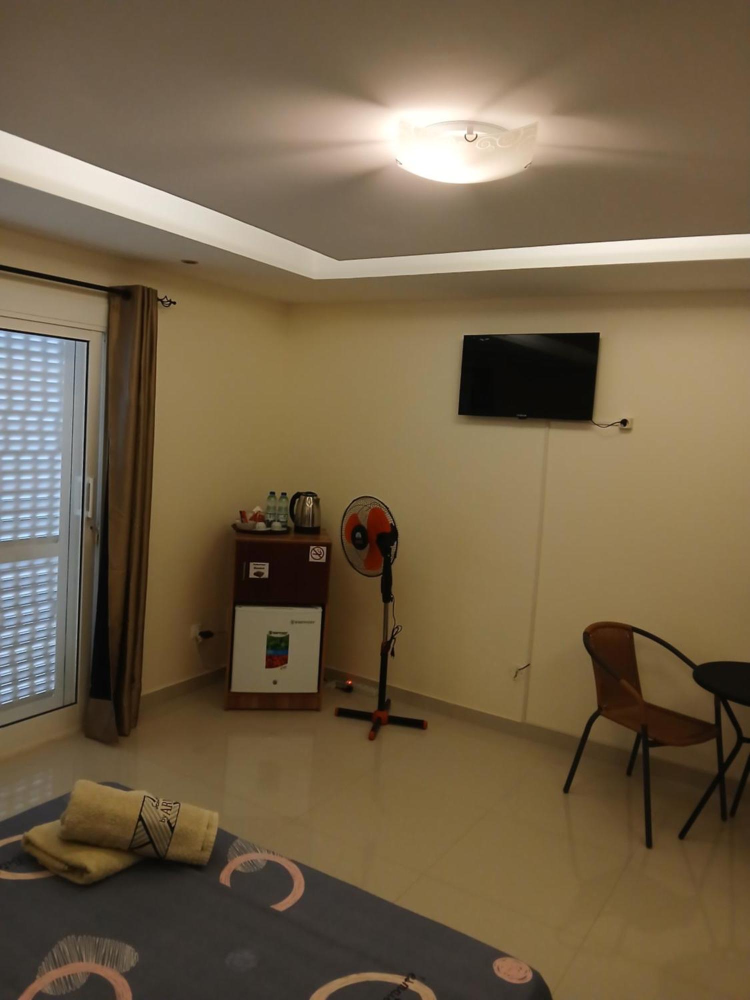 Hotel Nifa House Espargos Zewnętrze zdjęcie