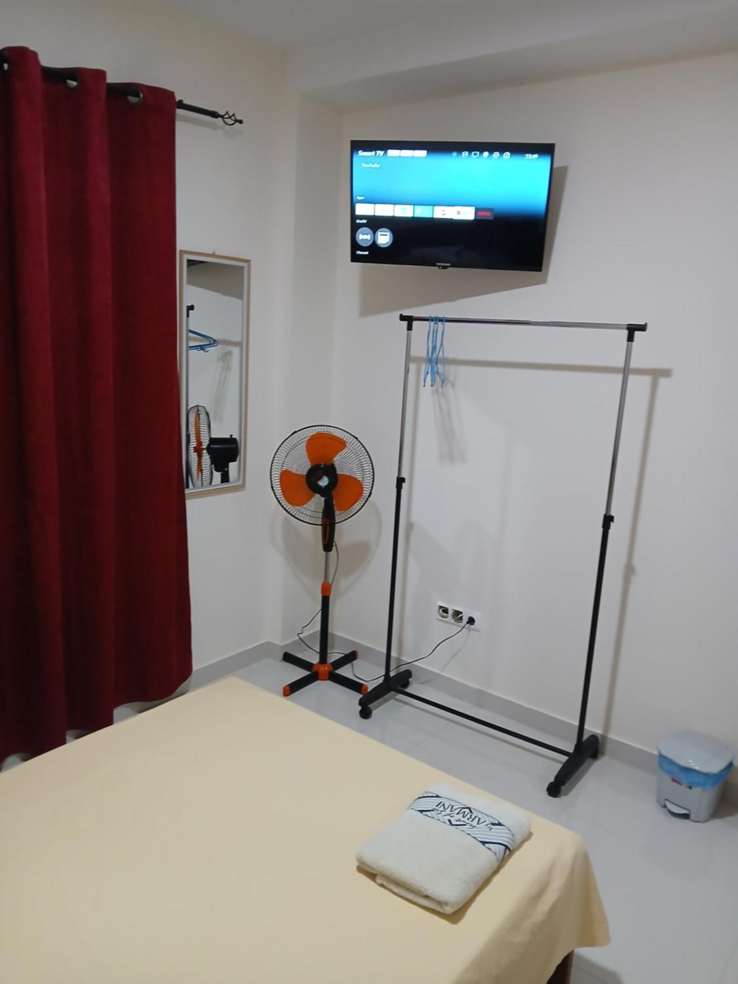 Hotel Nifa House Espargos Zewnętrze zdjęcie