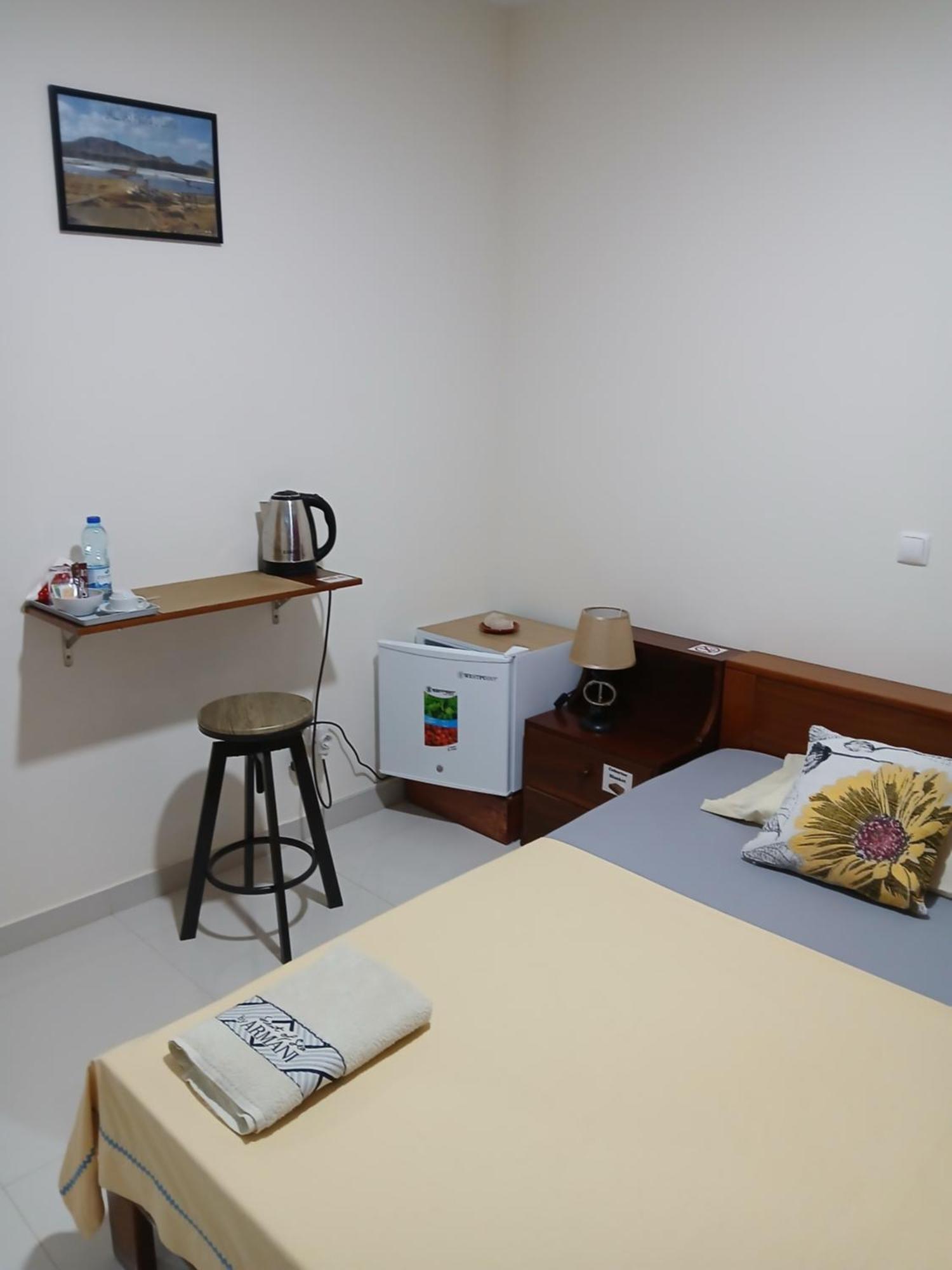 Hotel Nifa House Espargos Zewnętrze zdjęcie