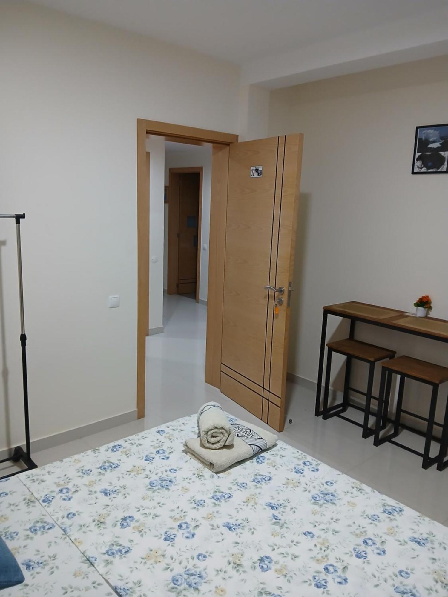 Hotel Nifa House Espargos Zewnętrze zdjęcie