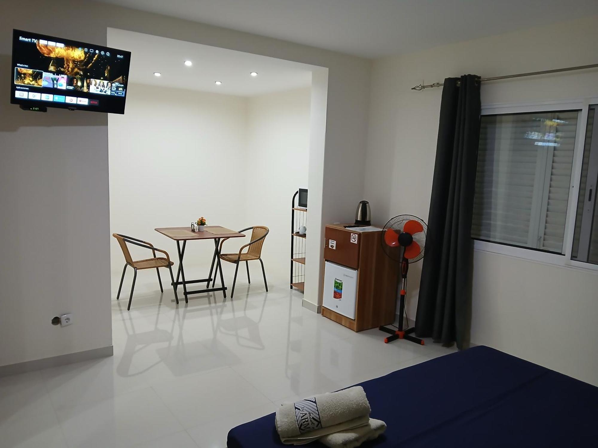 Hotel Nifa House Espargos Zewnętrze zdjęcie